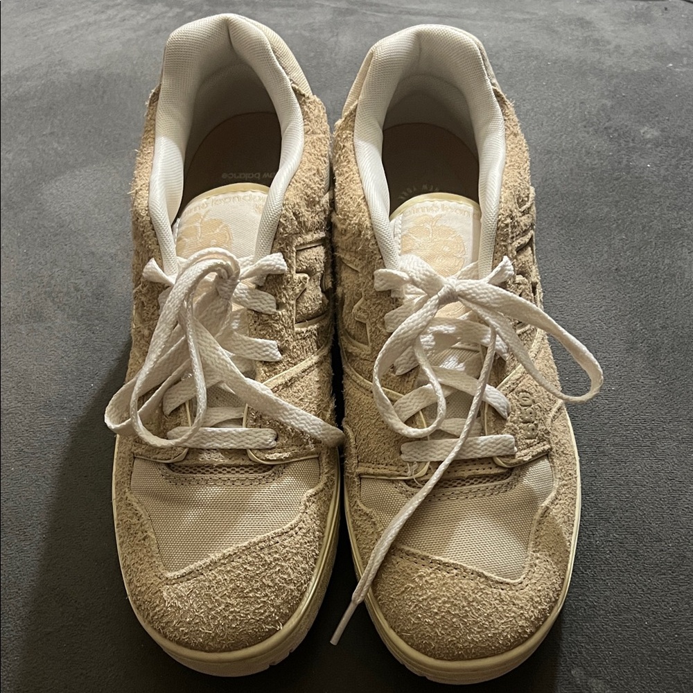 ALD / NB P550 Basketball Oxfords in Taupe